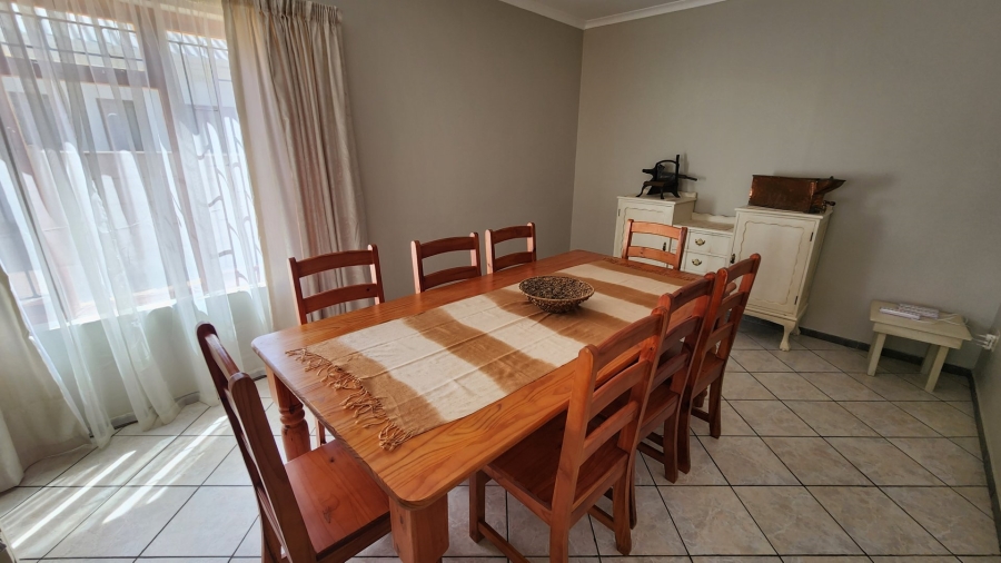 4 Bedroom Property for Sale in Hartenbos Central Western Cape